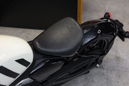 Motocykl CFMoto 450CL-C Bobber | Ivory White