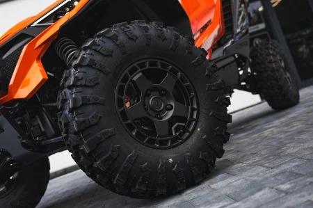CFMOTO ZFORCE Z10 | Lava Orange