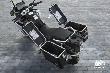 Zestaw Kufrów Bocznych Aluminiowych CFMOTO MT czarne