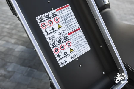 Zestaw Kufrów Bocznych Aluminiowych CFMOTO MT czarne