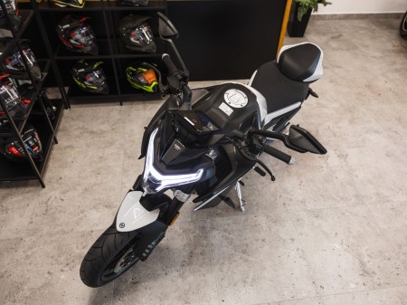 Motocykl CFMOTO 800 NK Advanced | Aerolite Grey