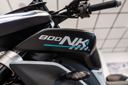 Motocykl CFMOTO 800 NK Advanced | Aerolite Grey