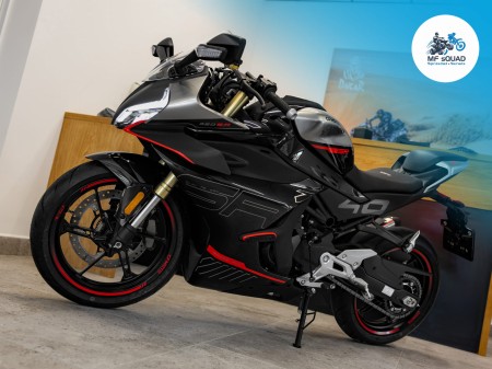 Motocykl CFMoto 450SR | Zircon Black | Wyprzedaż rocznika