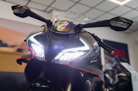 Motocykl CFMoto 450SR | Zircon Black | Wyprzedaż rocznika