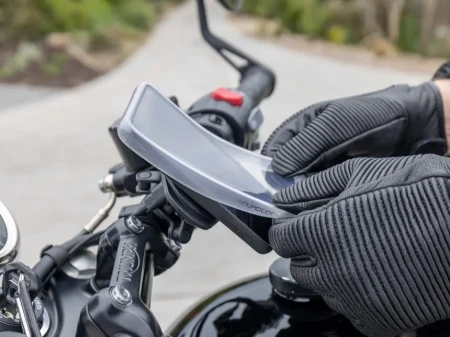 Nakładka przeciwdeszczowa Quad Lock® MAG - iPhone 15 Pro