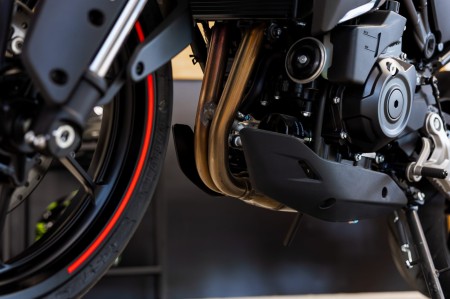 Motocykl CFMoto 450NK | Nebula White | Wyprzedaż rocznika