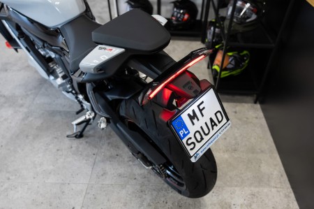Motocykl CFMOTO 675 SR-R | Aerolite Grey