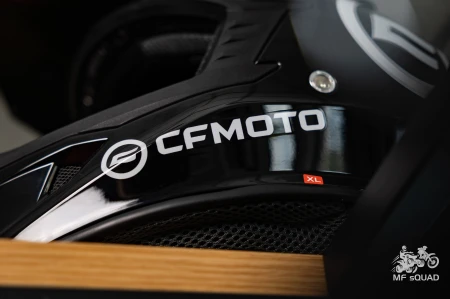 Kask CFMOTO Black + Okulary 100%